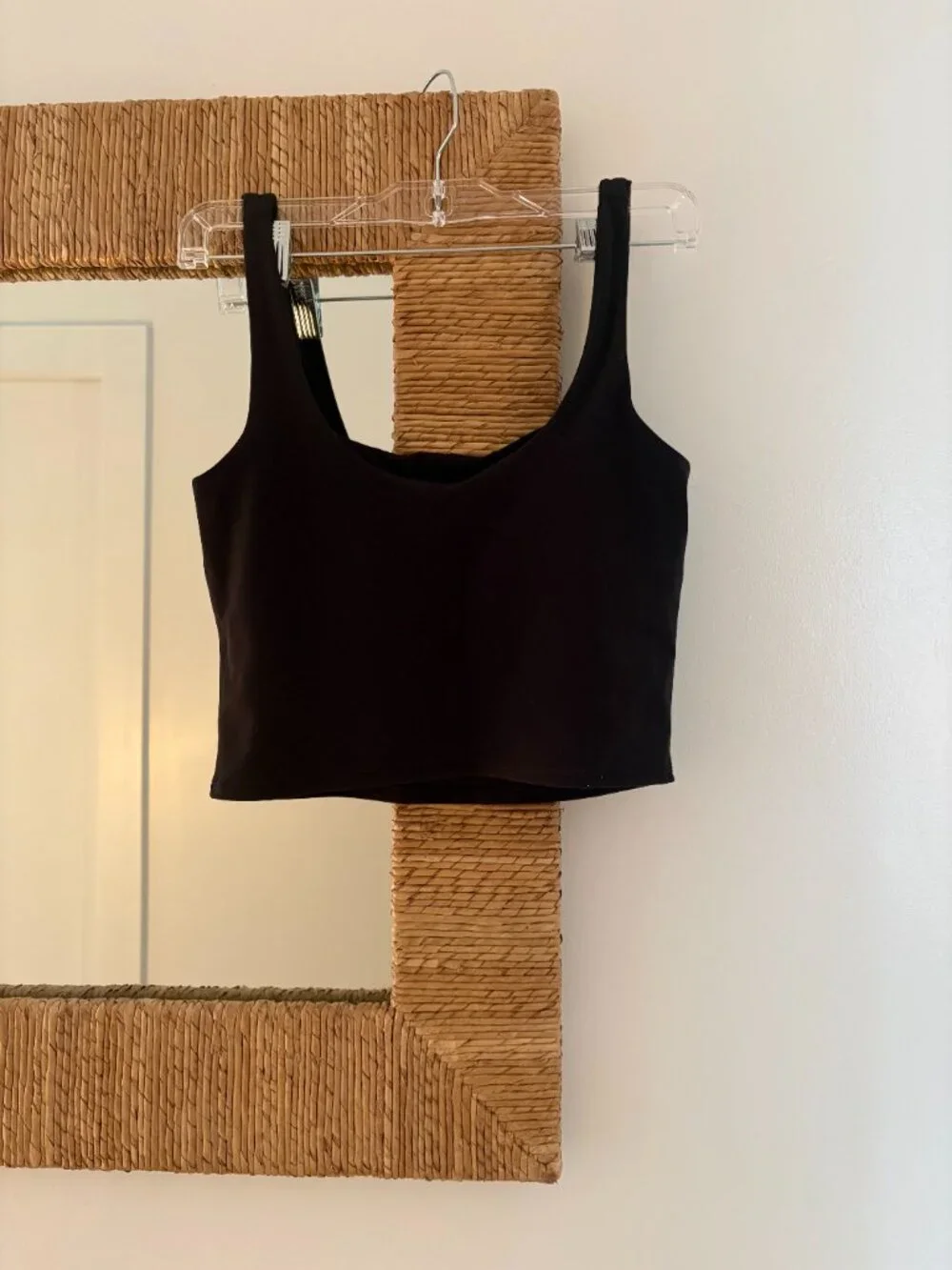 Vuori AllTheForm Support Tank, Black - Size S - Picture 4 of 5
